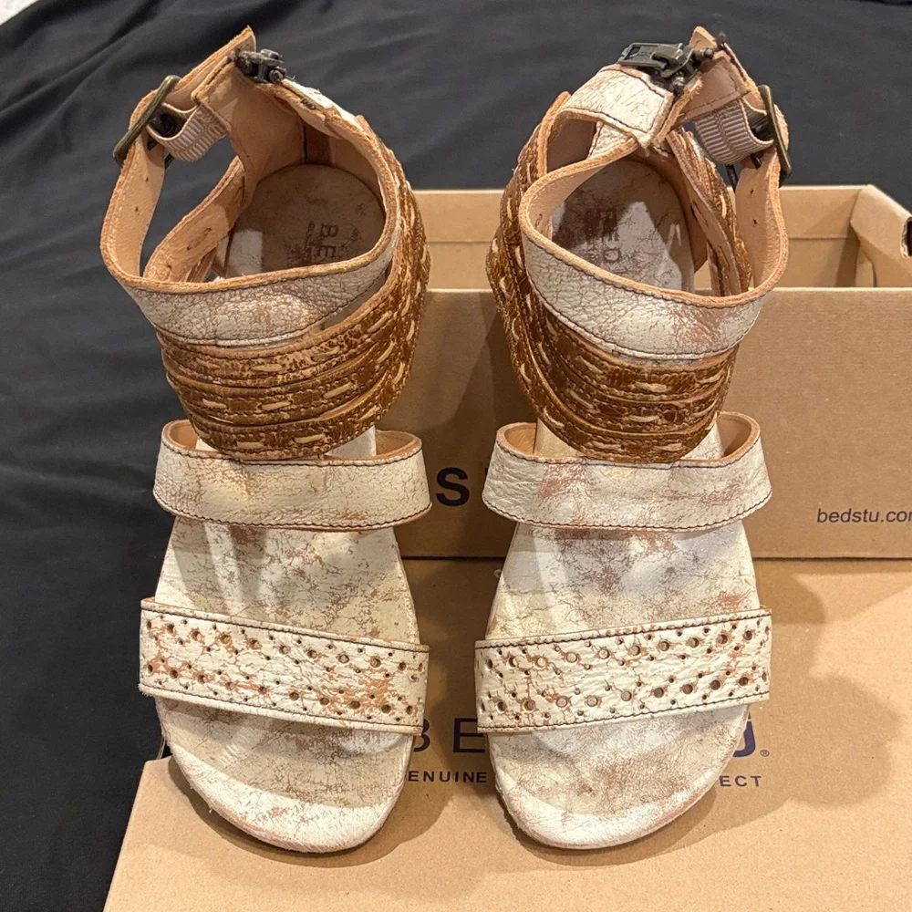 Bed Stu Cream and Tan Sandals - Picture 3 of 15